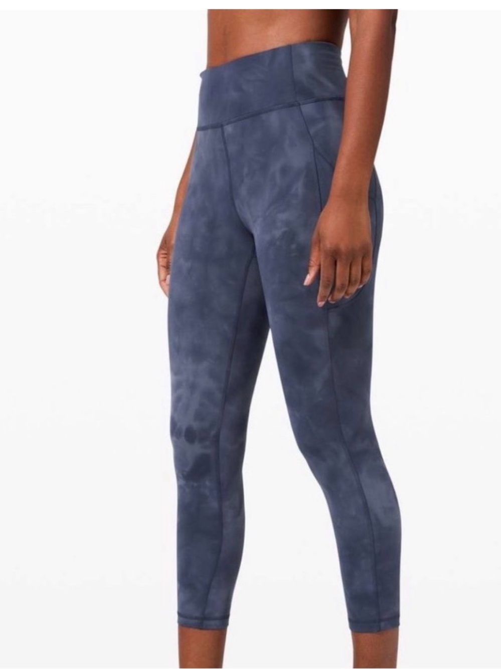Lululemon invigorate diamond dye legging size 6 Blue
